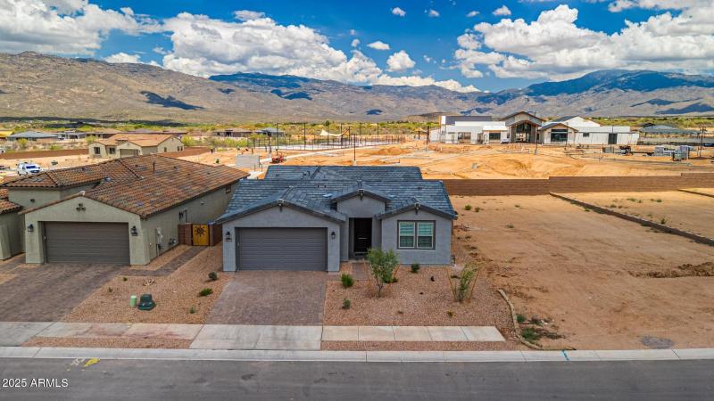 Community Features Nearby