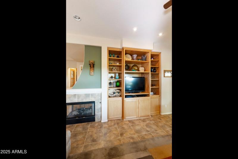 4548 E-009-040-DLB 9479-MLS_Size