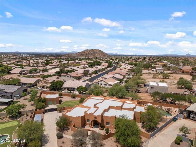 04-Aerial front of home