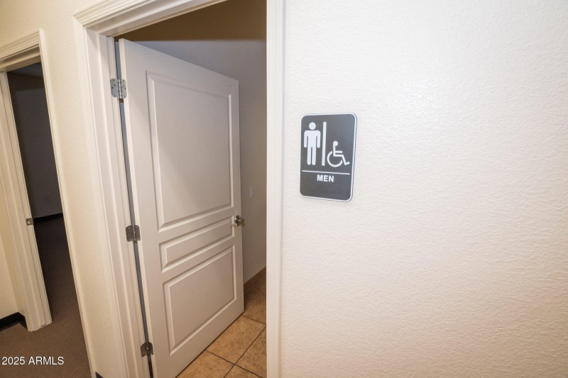 4655 N Commerce Dr # A 06-06-2025 (22)