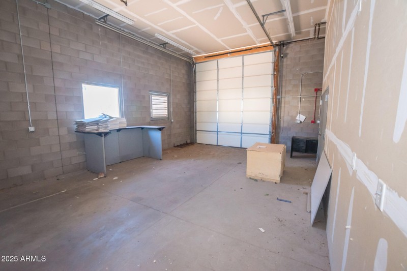 4655 N Commerce Dr # A 06-06-2025 (35)