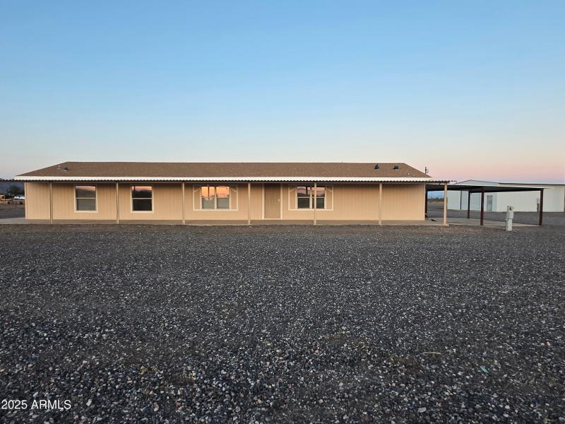 20250605_193640-VSCO