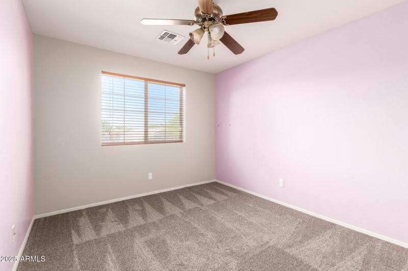 27 - Santa Cruz 3049