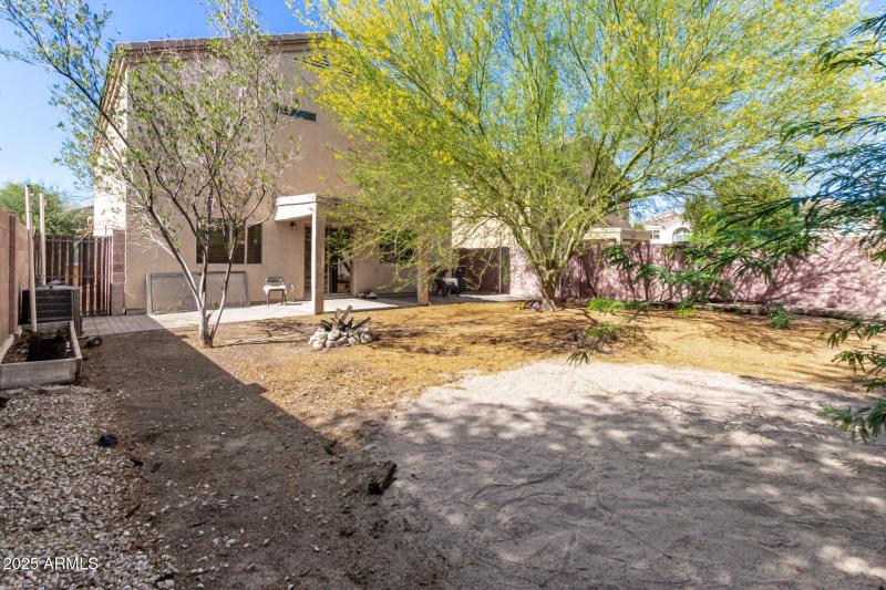 32 - Santa Cruz 3049