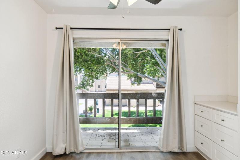 7-web-or-mls-520-n-stapley-dr-bldg-16-29