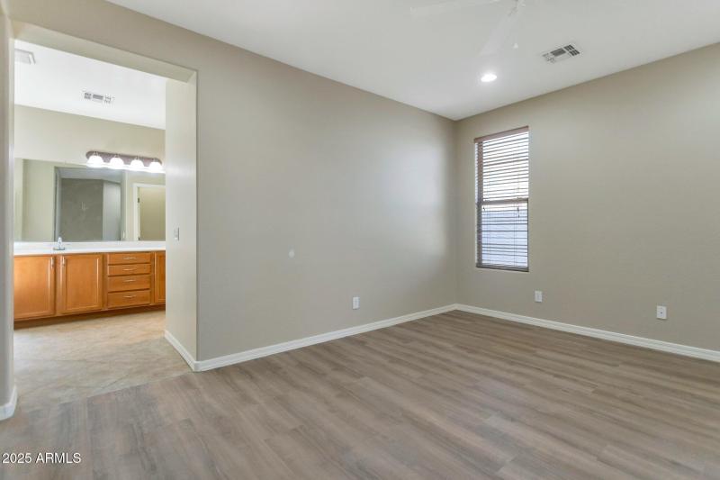 13-web-or-mls-Qp-5398