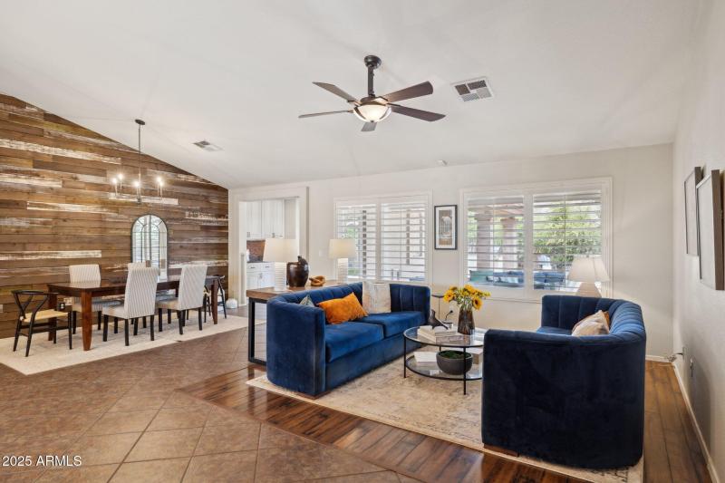 5-web-or-mls-28814-n-45th-st