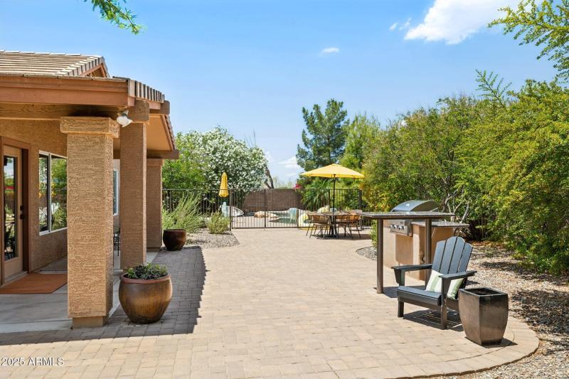 37-web-or-mls-28814-n-45th-st