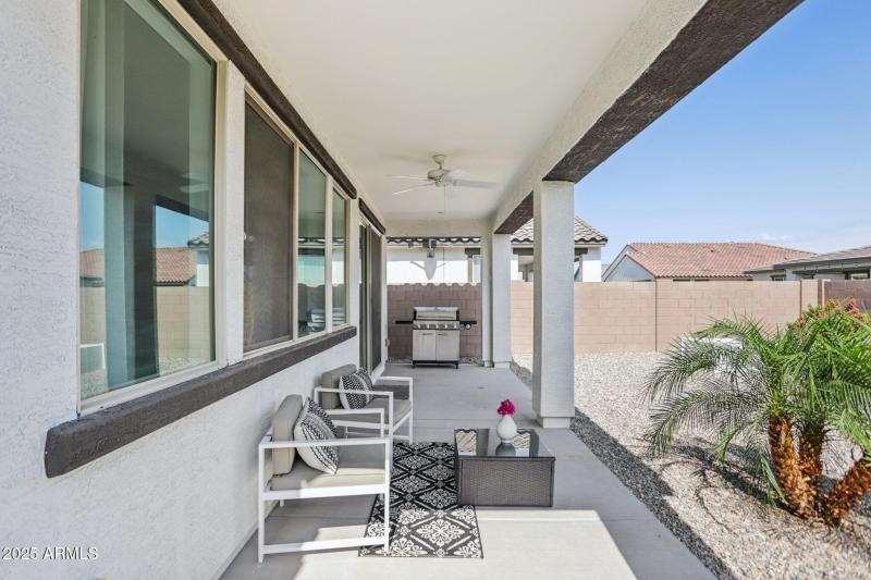 55-web-or-mls-E Via Del Sol-0506-045