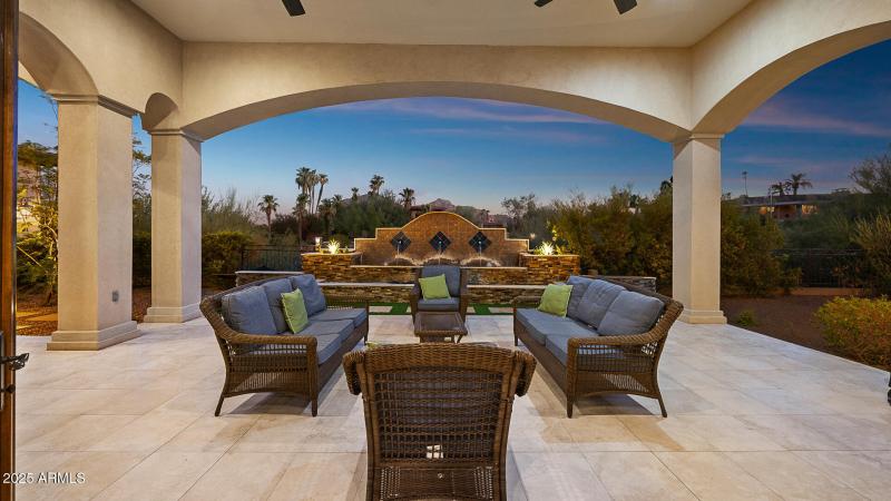 Paradise_Hills_Estate_1-27