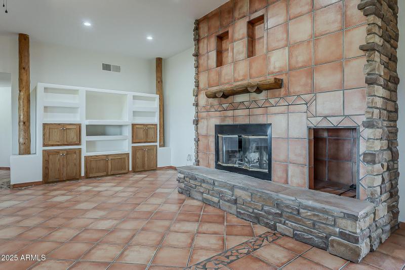 12-web-or-mls-Linda-12