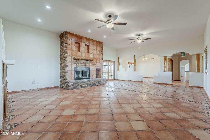 36-web-or-mls-Linda-36