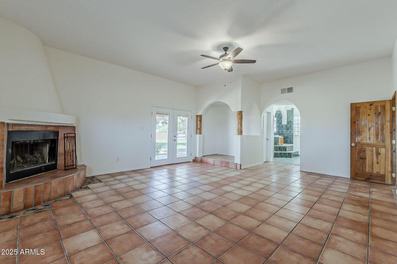 39-web-or-mls-Linda-39