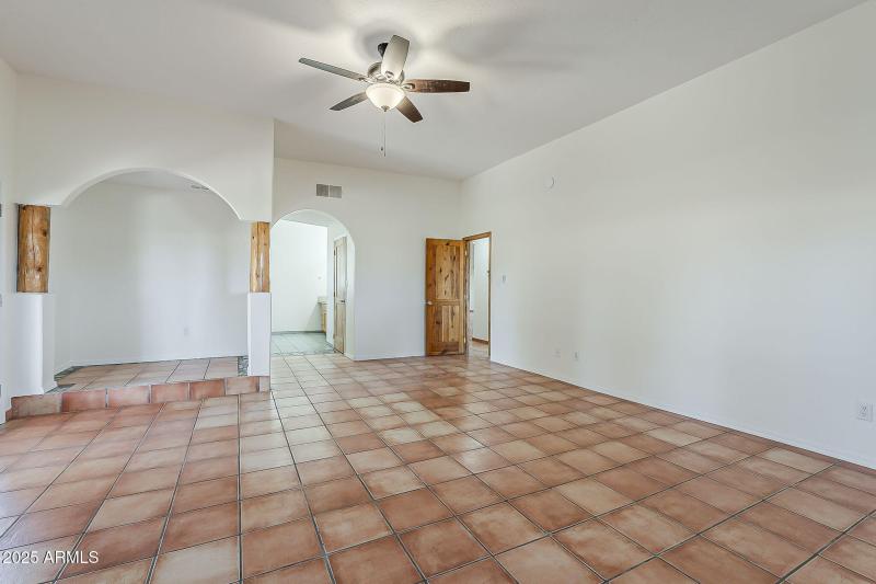 40-web-or-mls-Linda-40