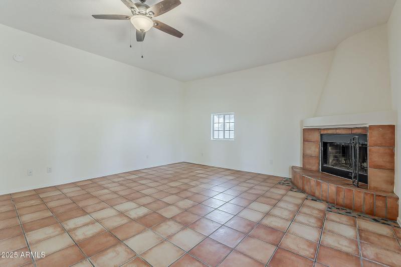 41-web-or-mls-Linda-41