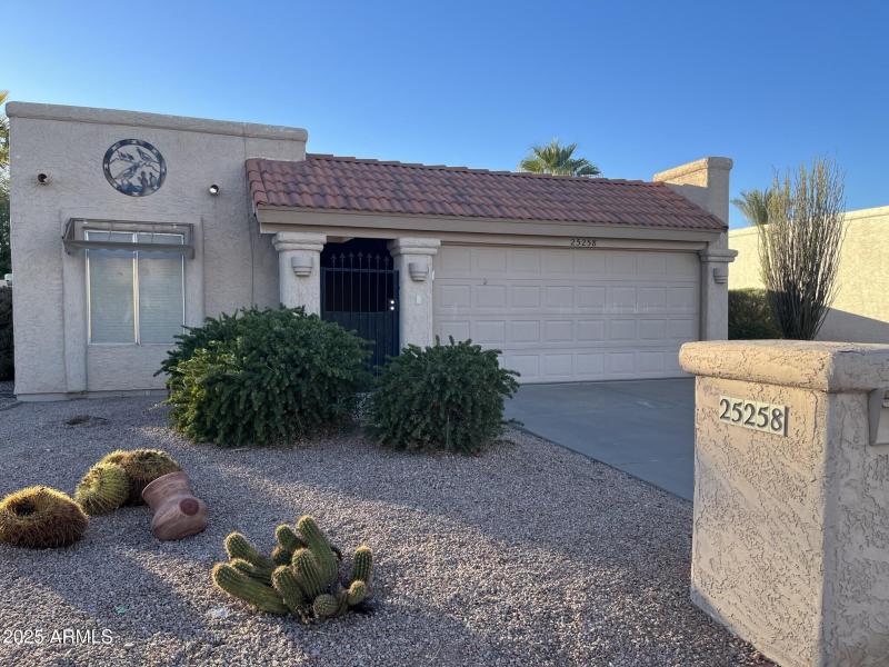 Front of house - 25258