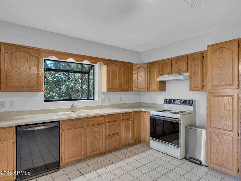 11-web-or-mls-TimberCreekImagery-7