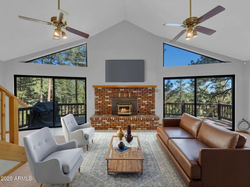 14-web-or-mls-TimberCreekStaging-2