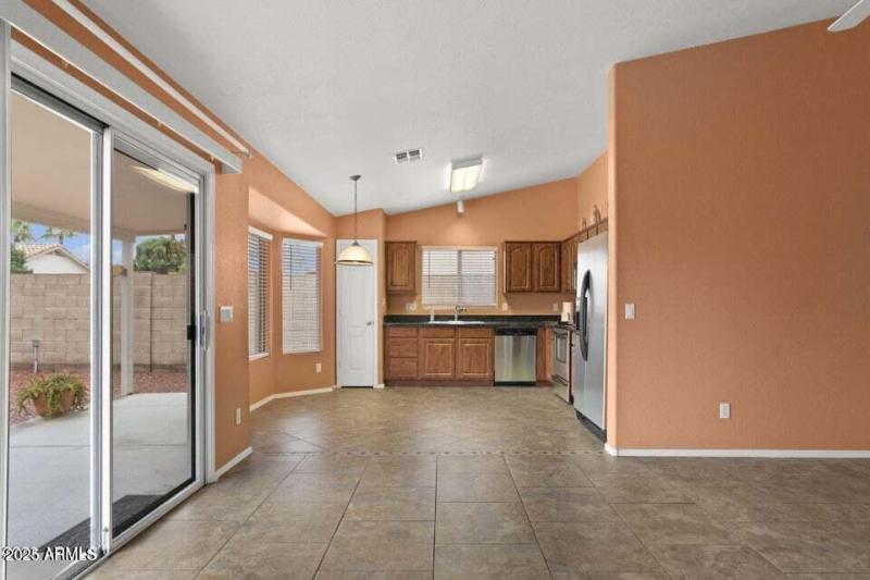 20230322195331861958000000-o