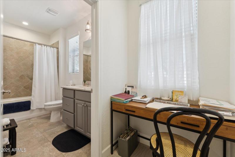 Guest Suite Bathroom