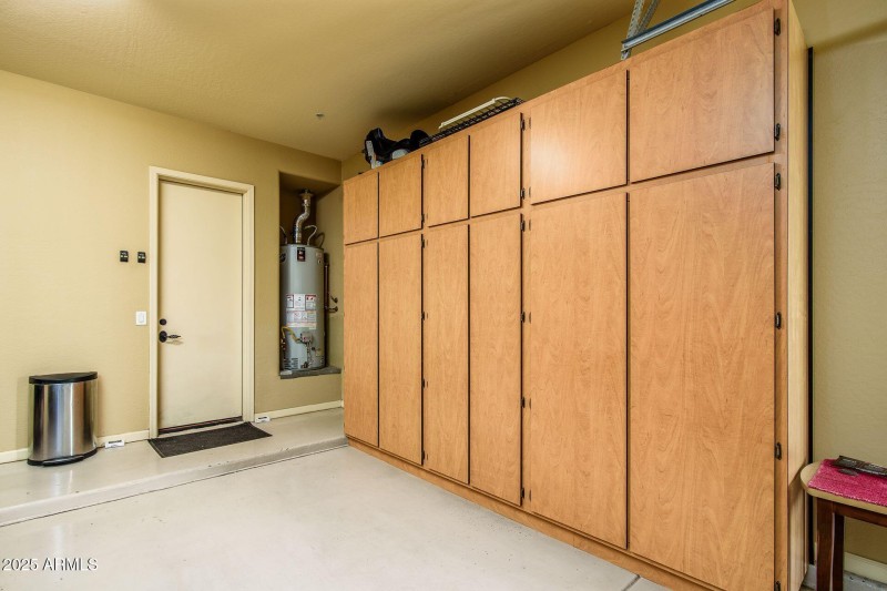 ISAAC GARAGE CABINETS