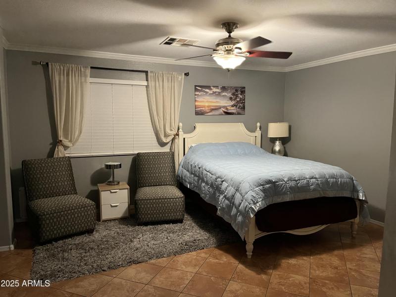 BFFCE92A-8965-488D-8BEE-1AE320E4B8CE