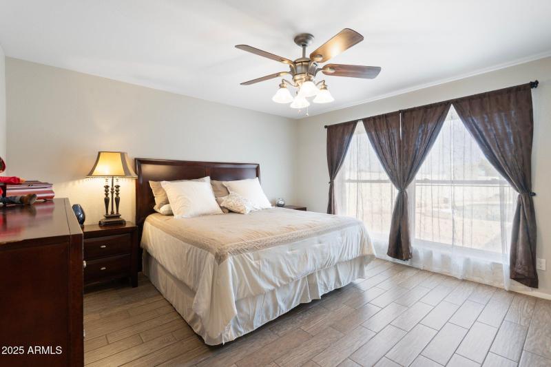 Owner suite is downstairs!