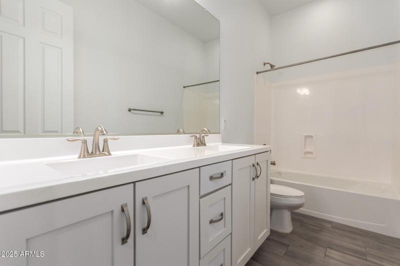 Secondary bathroom 1