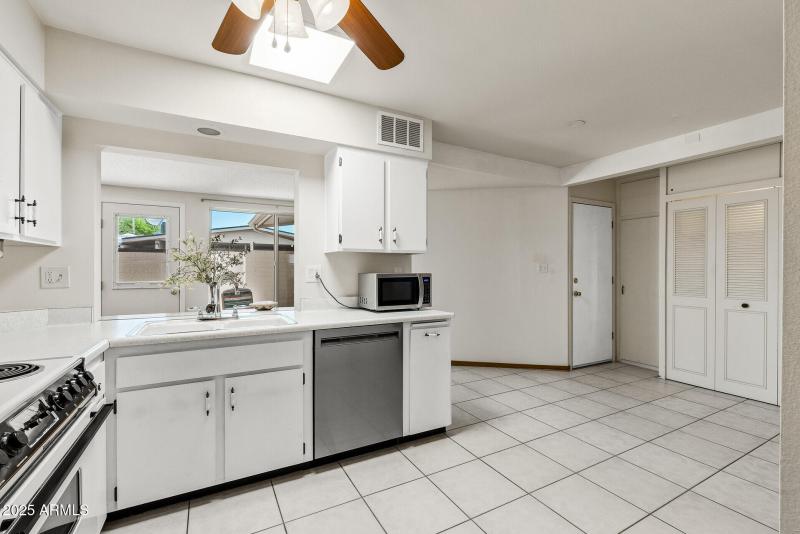 15_13671_N_111th_Ave15_mls