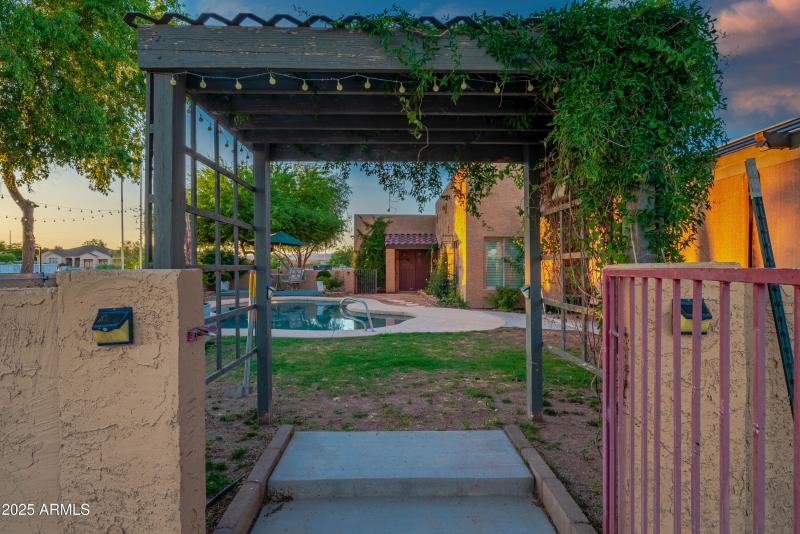 35916 N 213th Dr 00054