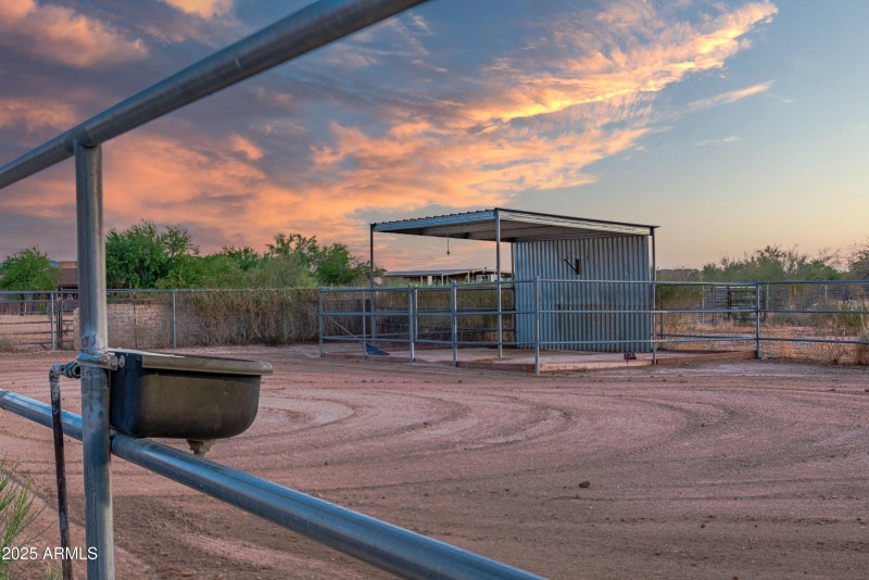 35916 N 213th Dr 00065