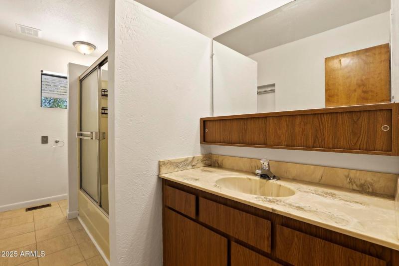 20250527021743501904000000-o