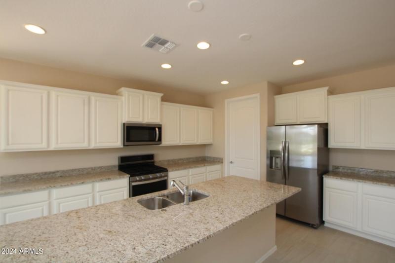 f1ac9922-e457-4bfb-81d3-10a690a24070