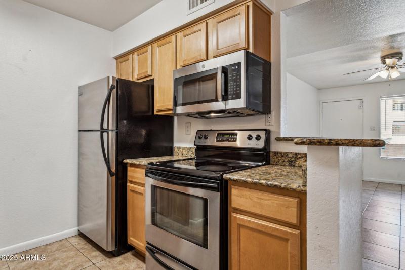 10-web-or-mls-5995-n-78th-st-1043