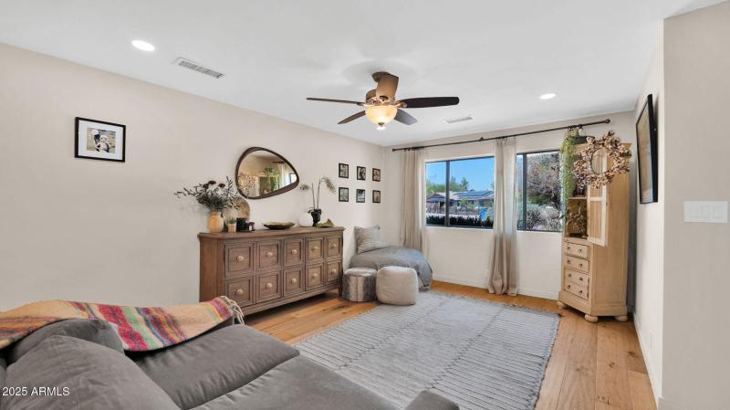 29-web-or-mls-P1083780