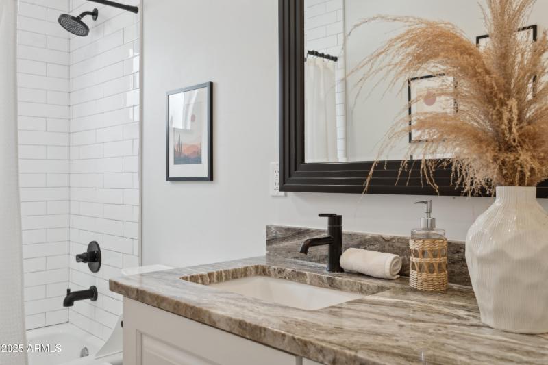 31-print-1142-e-tempe-dr