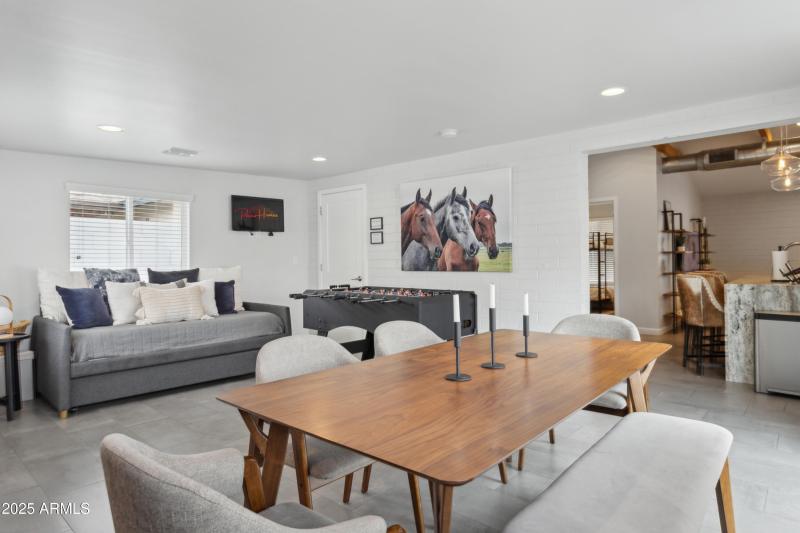 11-print-1142-e-tempe-dr