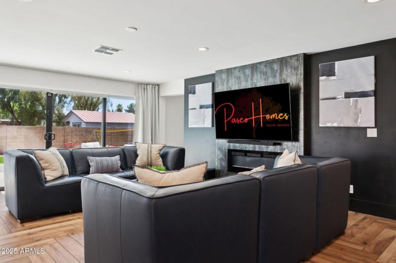 7-web-or-mls-5301-e-tierra-buena-ln