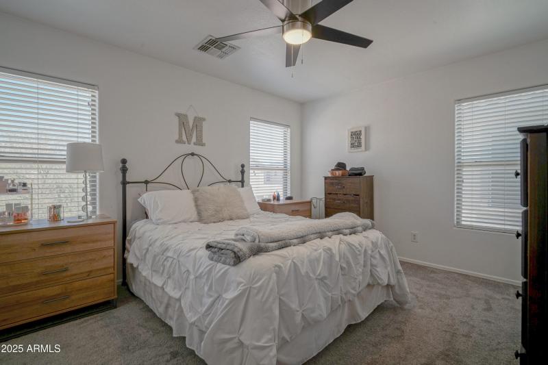 7712 S 64th Lane Laveen, Az X-8