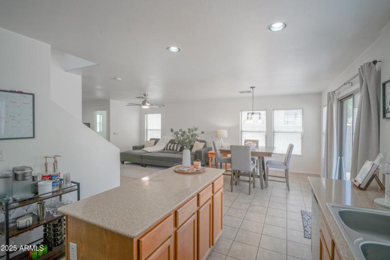 7712 S 64th Lane Laveen, Az X-21