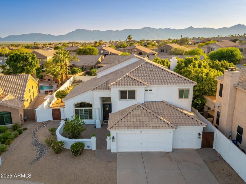 13 W Silverwood Dr - 64