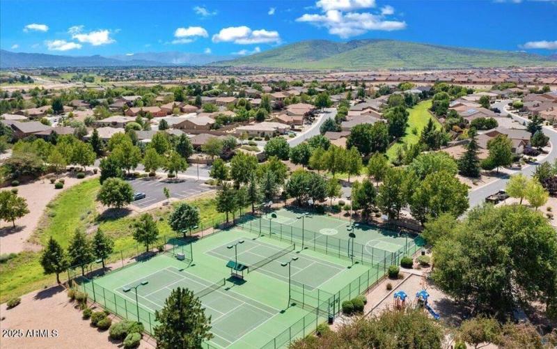 16h - Granville - Mountain View Clubhous