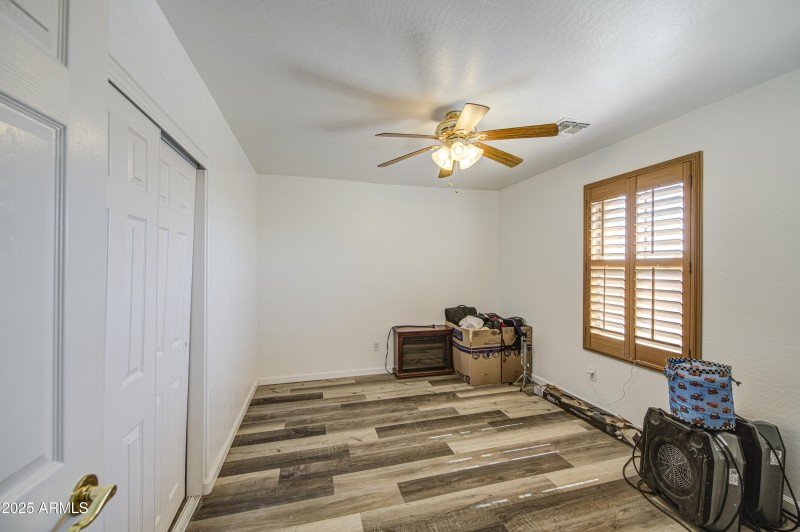 Bedroom 6-pic 1