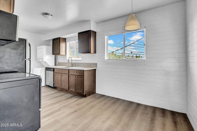 7-web-or-mls-31 W 2nd St-7