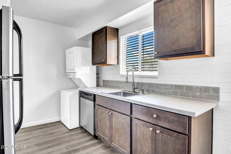 9-web-or-mls-31 W 2nd St-9