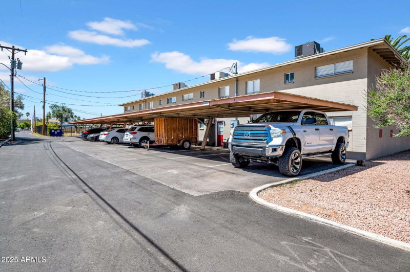 18-web-or-mls-31 W 2nd St-18