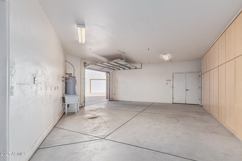 Guest House Single Car garage side