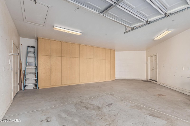 Guest House Single Car garage side