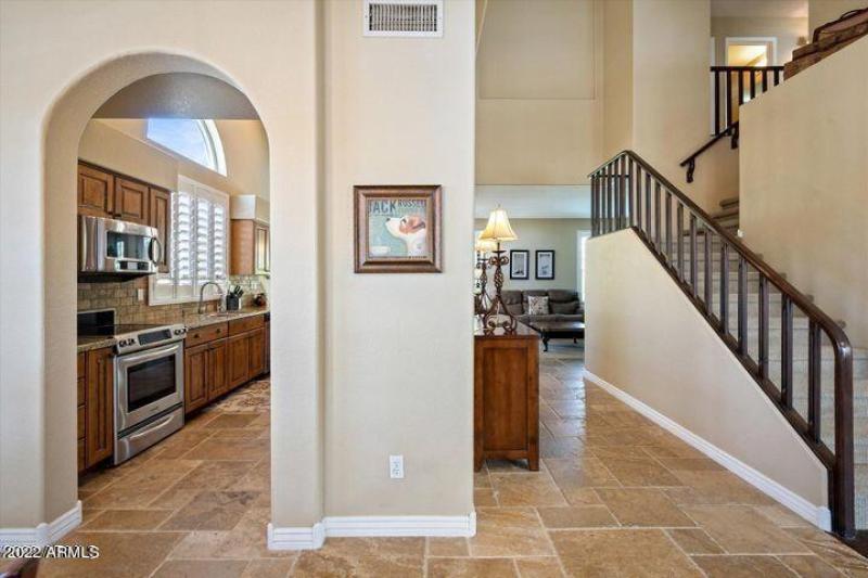 20220505173429067707000000-o