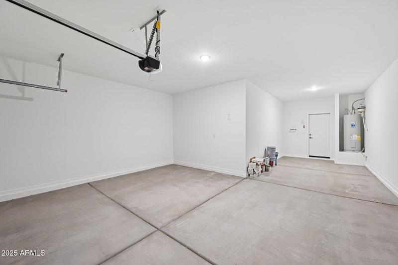 15-web-or-mls-S 240th Ln-1106-015